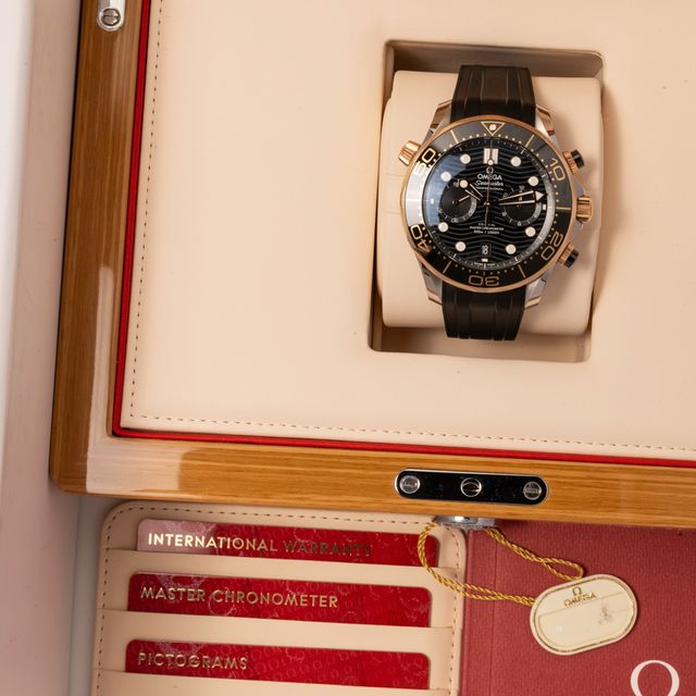 Omega Seamaster Diver 300m 210.22.44.51.01.001 Image 5